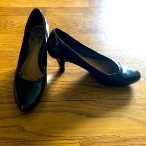 Size 12 Clark’s Patent Leather Heels. USED!
